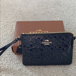 Coach Patent Leather Corner Zip Wristlet Black